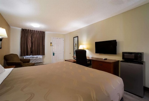Quality Inn image 38